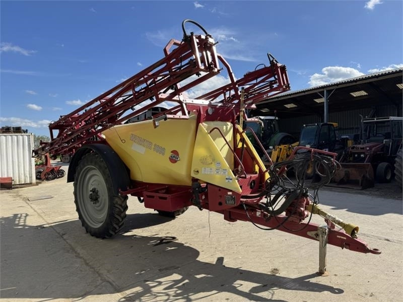 Hardi Hardi Navigator 3000 24m Trailed Sprayer - Prskalica za traktor: slika Hardi Hardi Navigator 3000 24m Trailed Sprayer - Prskalica za traktor Hardi Hardi Navigator 3000 24m Trailed Sprayer - Prskalica za traktor: slika Hardi Hardi Navigator 3000 24m Trailed Sprayer - Prskalica za traktor