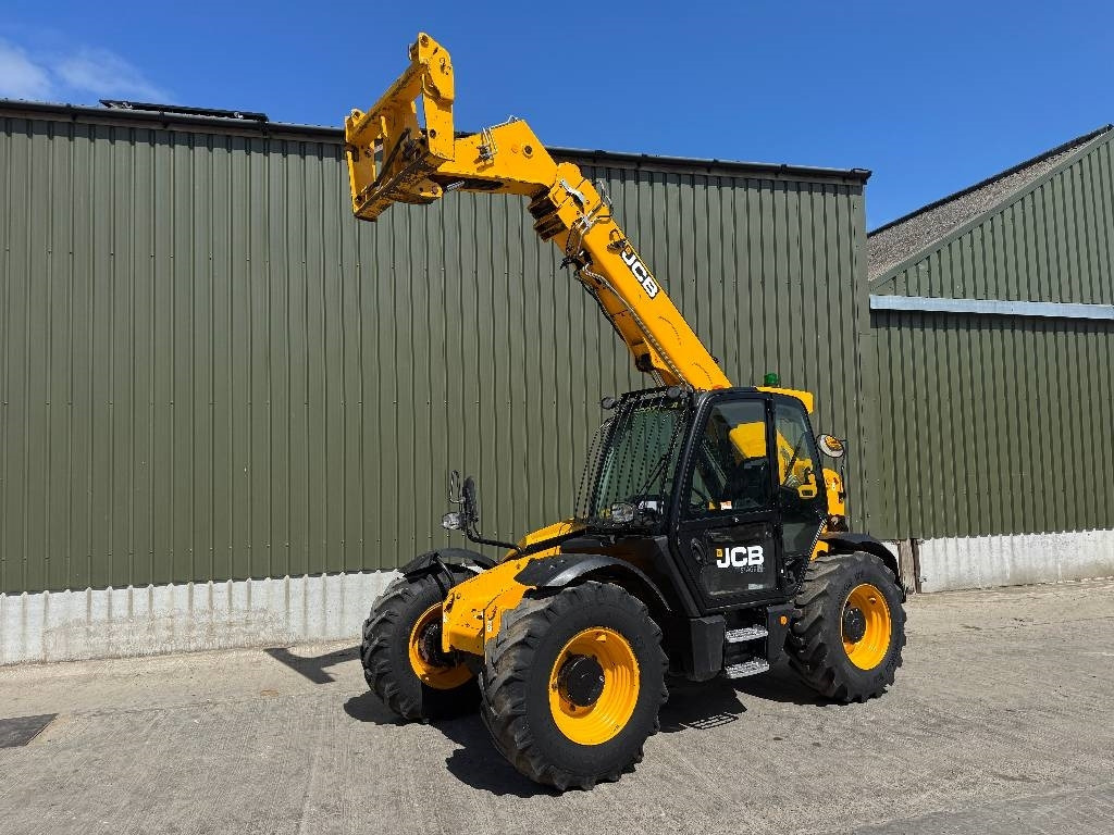 JCB 535-95 - Teleskopski rukovatelj: slika JCB 535-95 - Teleskopski rukovatelj JCB 535-95 - Teleskopski rukovatelj: slika JCB 535-95 - Teleskopski rukovatelj