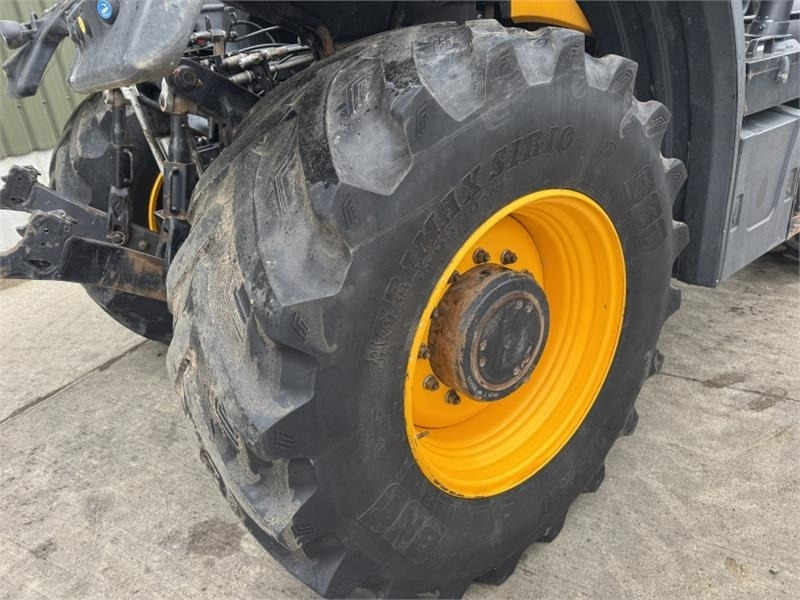 Traktor JCB Fastrac 4220 **8000 Hour Warranty**: slika Traktor JCB Fastrac 4220 **8000 Hour Warranty**