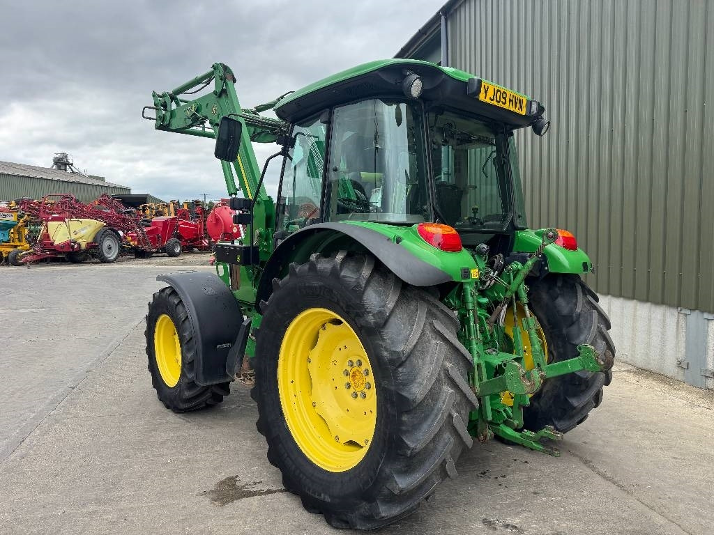 John Deere 5100 R - Traktor: slika John Deere 5100 R - Traktor John Deere 5100 R - Traktor: slika John Deere 5100 R - Traktor