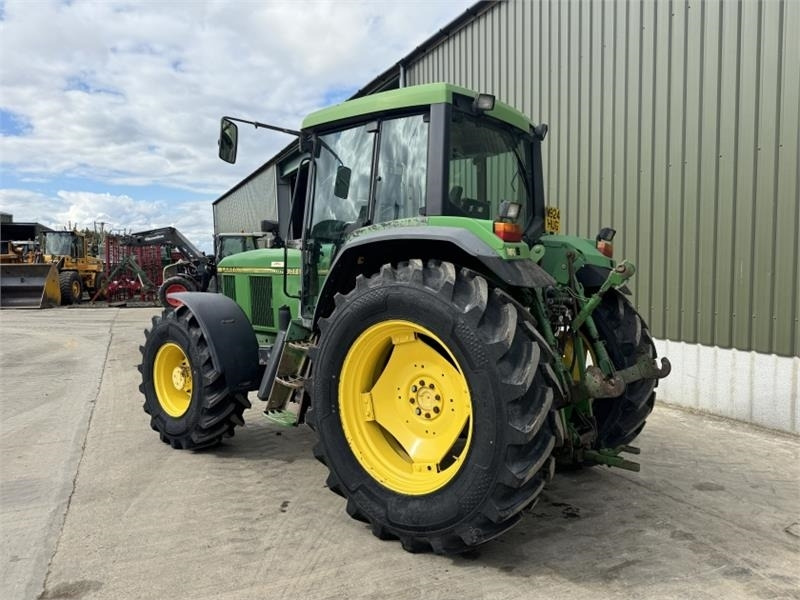 John Deere 6800 Tractor - Traktor: slika John Deere 6800 Tractor - Traktor John Deere 6800 Tractor - Traktor: slika John Deere 6800 Tractor - Traktor
