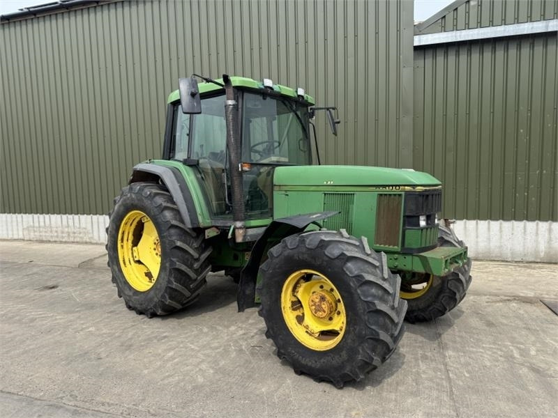 John Deere 6800 - Traktor: slika John Deere 6800 - Traktor John Deere 6800 - Traktor: slika John Deere 6800 - Traktor