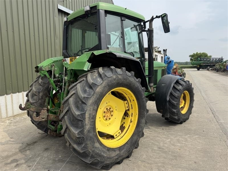 John Deere 6800 - Traktor: slika John Deere 6800 - Traktor John Deere 6800 - Traktor: slika John Deere 6800 - Traktor