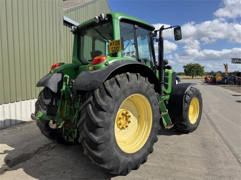 John Deere 6930 Premium  - Traktor: slika John Deere 6930 Premium  - Traktor John Deere 6930 Premium  - Traktor: slika John Deere 6930 Premium  - Traktor