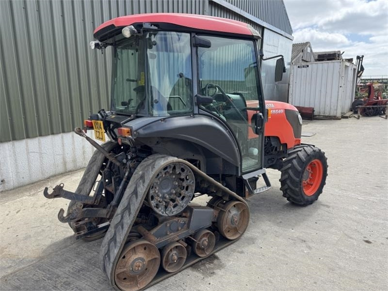 Kubota M8540 Narrow Half Track *85 HP* - Traktor: slika Kubota M8540 Narrow Half Track *85 HP* - Traktor Kubota M8540 Narrow Half Track *85 HP* - Traktor: slika Kubota M8540 Narrow Half Track *85 HP* - Traktor