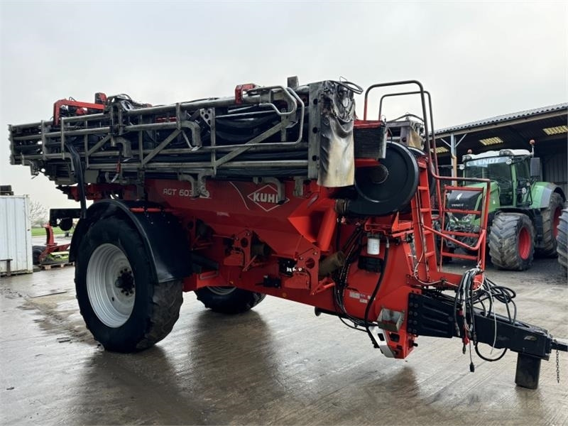 Kuhn AGT 6036 Boom Fert Spreader - Rasipač gnojiva: slika Kuhn AGT 6036 Boom Fert Spreader - Rasipač gnojiva Kuhn AGT 6036 Boom Fert Spreader - Rasipač gnojiva: slika Kuhn AGT 6036 Boom Fert Spreader - Rasipač gnojiva