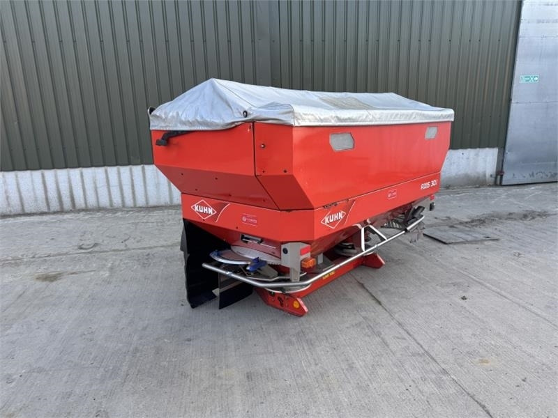 Kuhn Axis 30.1 Fert Spreader - Rasipač gnojiva: slika Kuhn Axis 30.1 Fert Spreader - Rasipač gnojiva Kuhn Axis 30.1 Fert Spreader - Rasipač gnojiva: slika Kuhn Axis 30.1 Fert Spreader - Rasipač gnojiva