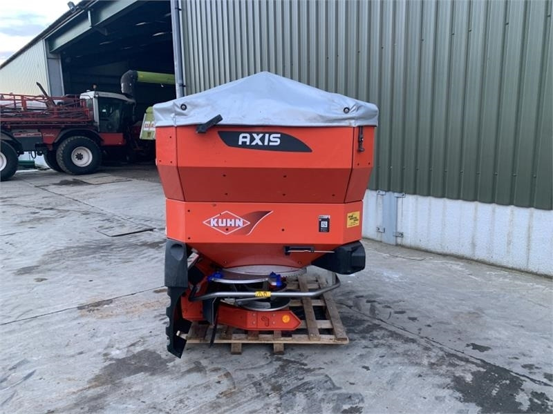 Kuhn Axis 40.2 M-EMC Fert Spreader - Rasipač gnojiva: slika Kuhn Axis 40.2 M-EMC Fert Spreader - Rasipač gnojiva Kuhn Axis 40.2 M-EMC Fert Spreader - Rasipač gnojiva: slika Kuhn Axis 40.2 M-EMC Fert Spreader - Rasipač gnojiva
