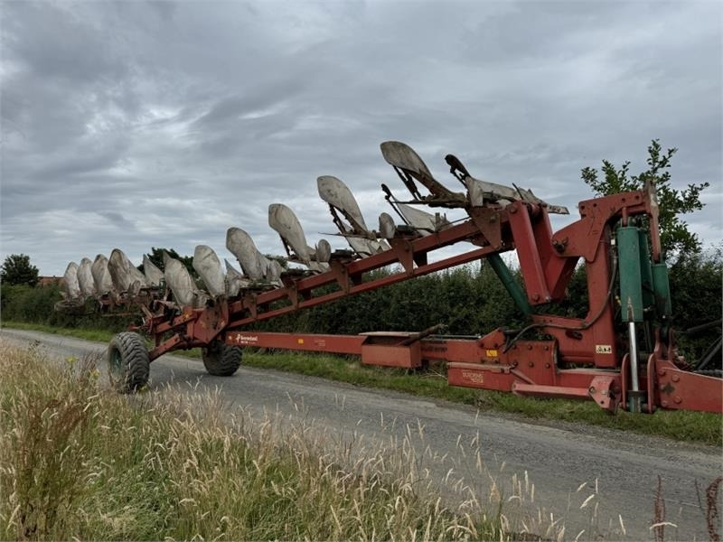 Kverneland Kverneland 10 Furrow RW100 Varimat Plough **Video - Plug: slika Kverneland Kverneland 10 Furrow RW100 Varimat Plough **Video - Plug Kverneland Kverneland 10 Furrow RW100 Varimat Plough **Video - Plug: slika Kverneland Kverneland 10 Furrow RW100 Varimat Plough **Video - Plug