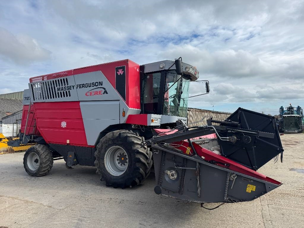 Massey Ferguson Cerea 7274 Rotary Seperator c/w 22ft Header - Kombajn za žetvu: slika Massey Ferguson Cerea 7274 Rotary Seperator c/w 22ft Header - Kombajn za žetvu Massey Ferguson Cerea 7274 Rotary Seperator c/w 22ft Header - Kombajn za žetvu: slika Massey Ferguson Cerea 7274 Rotary Seperator c/w 22ft Header - Kombajn za žetvu