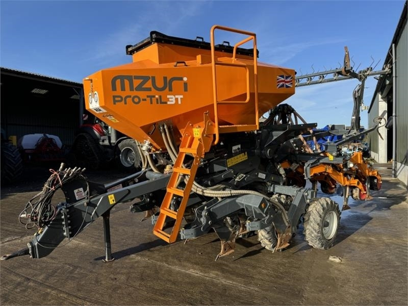 Mzuri Mzuri Pro-Til 3T **Grain and Fert** - Kombajn i sijačica: slika Mzuri Mzuri Pro-Til 3T **Grain and Fert** - Kombajn i sijačica Mzuri Mzuri Pro-Til 3T **Grain and Fert** - Kombajn i sijačica: slika Mzuri Mzuri Pro-Til 3T **Grain and Fert** - Kombajn i sijačica