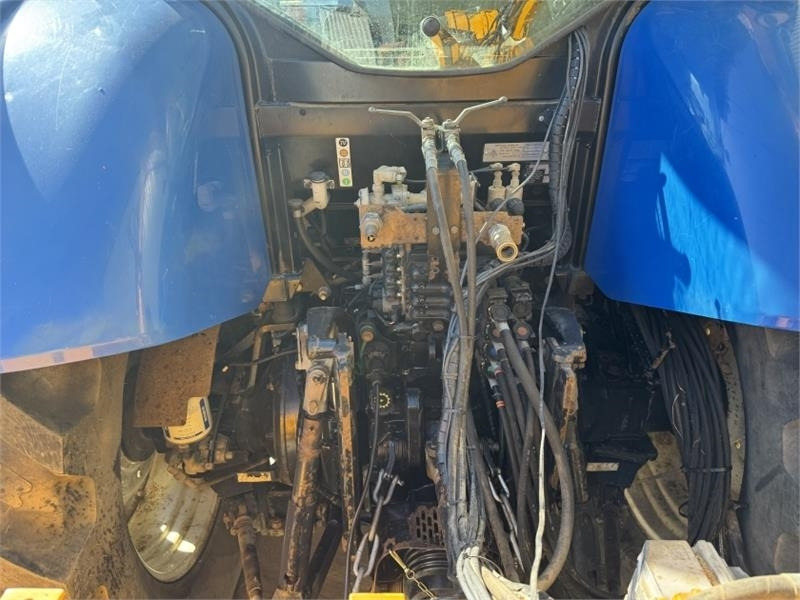 Zakup New Holland New Holland T6080 c/w Herder Cavalier Mid Mount He  New Holland New Holland T6080 c/w Herder Cavalier Mid Mount He: slika Zakup New Holland New Holland T6080 c/w Herder Cavalier Mid Mount He  New Holland New Holland T6080 c/w Herder Cavalier Mid Mount He