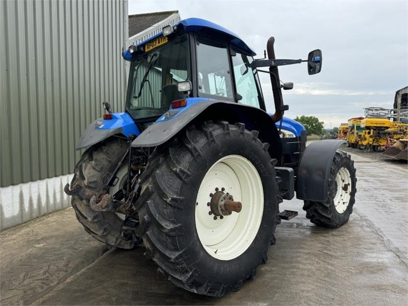 New Holland TM190  - Traktor: slika New Holland TM190  - Traktor New Holland TM190  - Traktor: slika New Holland TM190  - Traktor