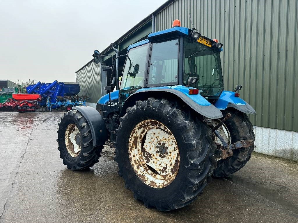 New Holland TS 100 - Traktor: slika New Holland TS 100 - Traktor New Holland TS 100 - Traktor: slika New Holland TS 100 - Traktor