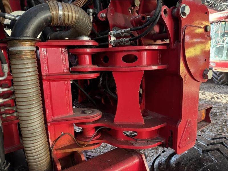 Kombajn i sijačica Sumo 6m DTS Deep Tillage Seeder Trailed Direct Drill: slika Kombajn i sijačica Sumo 6m DTS Deep Tillage Seeder Trailed Direct Drill