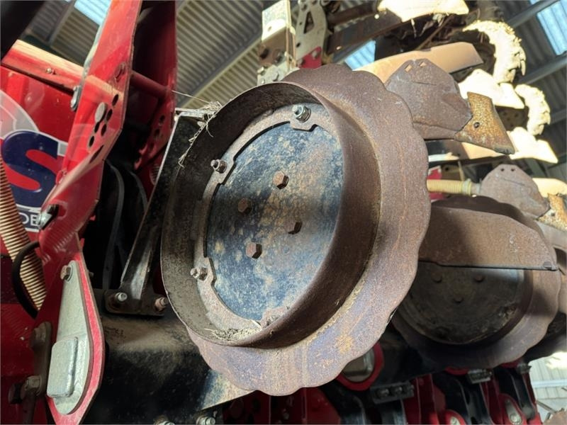 Kombajn i sijačica Sumo 6m DTS Deep Tillage Seeder Trailed Direct Drill: slika Kombajn i sijačica Sumo 6m DTS Deep Tillage Seeder Trailed Direct Drill