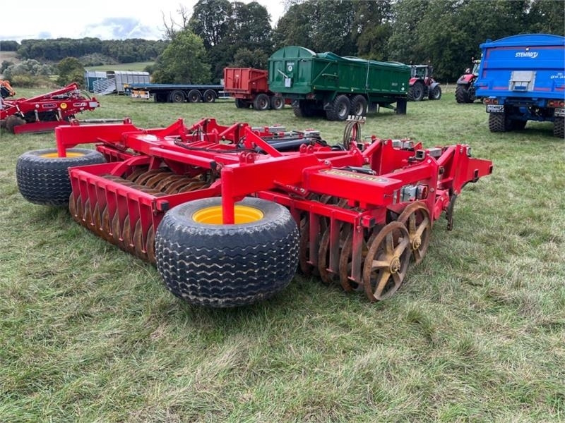 Vaderstad 4.5m Rexius Twin 450 - Traktorska freza: slika Vaderstad 4.5m Rexius Twin 450 - Traktorska freza Vaderstad 4.5m Rexius Twin 450 - Traktorska freza: slika Vaderstad 4.5m Rexius Twin 450 - Traktorska freza