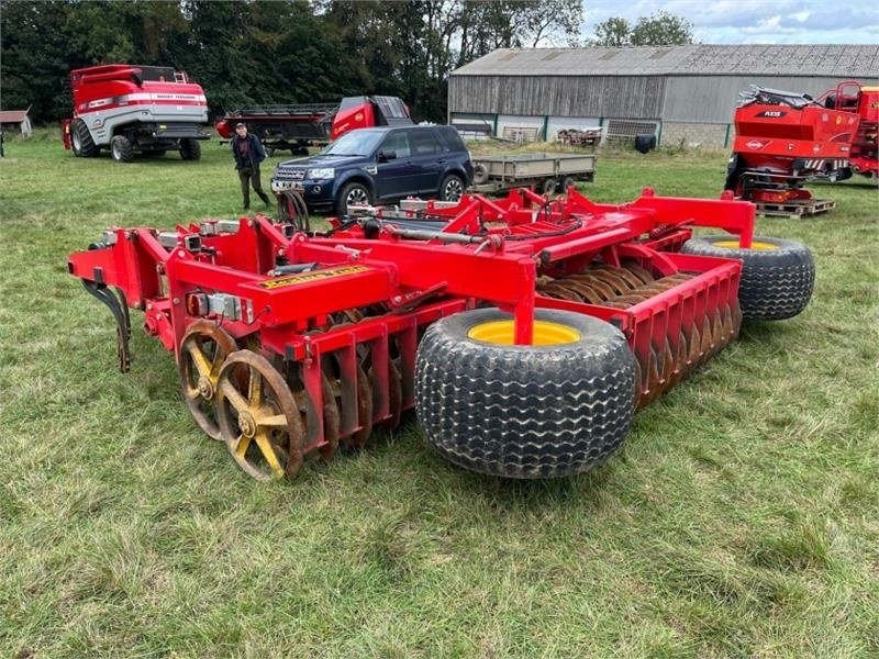 Vaderstad 4.5m Rexius Twin 450 - Traktorska freza: slika Vaderstad 4.5m Rexius Twin 450 - Traktorska freza Vaderstad 4.5m Rexius Twin 450 - Traktorska freza: slika Vaderstad 4.5m Rexius Twin 450 - Traktorska freza
