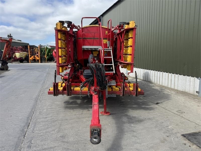 Vaderstad Rapid A600s **3 Row**  - Kombajn i sijačica: slika Vaderstad Rapid A600s **3 Row**  - Kombajn i sijačica Vaderstad Rapid A600s **3 Row**  - Kombajn i sijačica: slika Vaderstad Rapid A600s **3 Row**  - Kombajn i sijačica