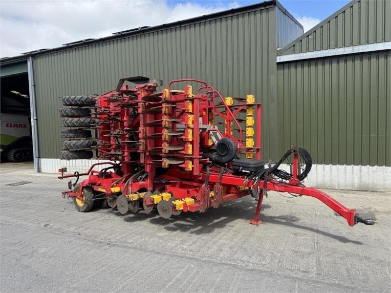 Vaderstad Rapid A600s **3 Row**  - Kombajn i sijačica: slika Vaderstad Rapid A600s **3 Row**  - Kombajn i sijačica Vaderstad Rapid A600s **3 Row**  - Kombajn i sijačica: slika Vaderstad Rapid A600s **3 Row**  - Kombajn i sijačica