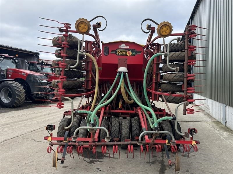 Vaderstad Rapid A600s 6m Seed Drill  - Kombajn i sijačica: slika Vaderstad Rapid A600s 6m Seed Drill  - Kombajn i sijačica Vaderstad Rapid A600s 6m Seed Drill  - Kombajn i sijačica: slika Vaderstad Rapid A600s 6m Seed Drill  - Kombajn i sijačica
