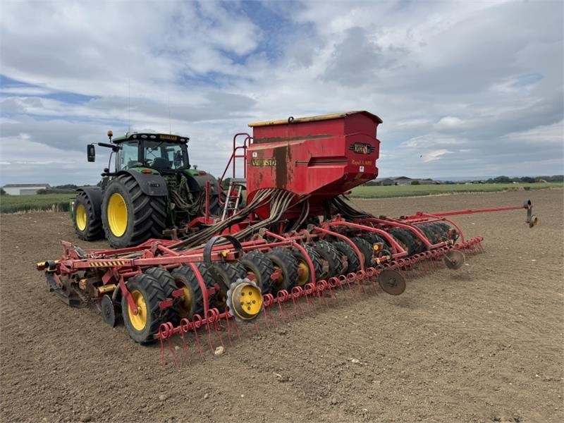 Vaderstad Rapid A800s **Video Below**  - Kombajn i sijačica: slika Vaderstad Rapid A800s **Video Below**  - Kombajn i sijačica Vaderstad Rapid A800s **Video Below**  - Kombajn i sijačica: slika Vaderstad Rapid A800s **Video Below**  - Kombajn i sijačica