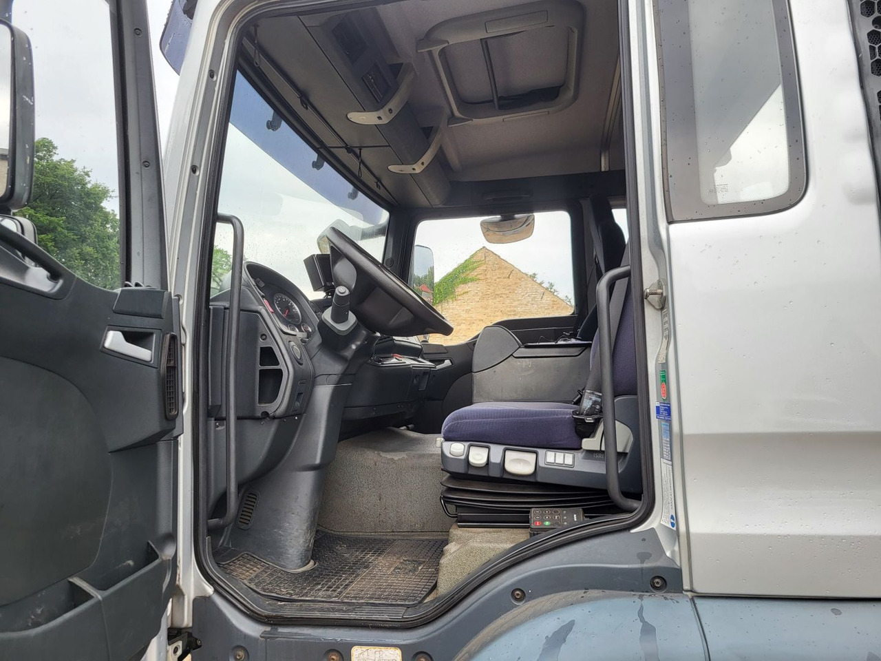MAN TGA 26.320 6x2-2 BL - Kamion: slika MAN TGA 26.320 6x2-2 BL - Kamion MAN TGA 26.320 6x2-2 BL - Kamion: slika MAN TGA 26.320 6x2-2 BL - Kamion