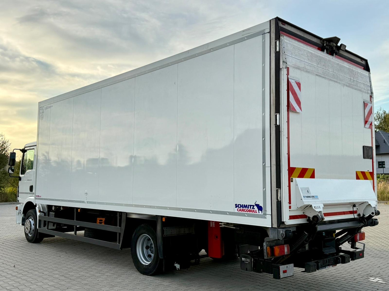 MAN TGM 15.290 / CHŁODNIA / WINDA / SCHMITZ / 18 PALET / AUTOMAT / NISKI PRZEBIEG / 2020 ROK / EURO 6 - Kamion hladnjača: slika MAN TGM 15.290 / CHŁODNIA / WINDA / SCHMITZ / 18 PALET / AUTOMAT / NISKI PRZEBIEG / 2020 ROK / EURO 6 - Kamion hladnjača MAN TGM 15.290 / CHŁODNIA / WINDA / SCHMITZ / 18 PALET / AUTOMAT / NISKI PRZEBIEG / 2020 ROK / EURO 6 - Kamion hladnjača: slika MAN TGM 15.290 / CHŁODNIA / WINDA / SCHMITZ / 18 PALET / AUTOMAT / NISKI PRZEBIEG / 2020 ROK / EURO 6 - Kamion hladnjača