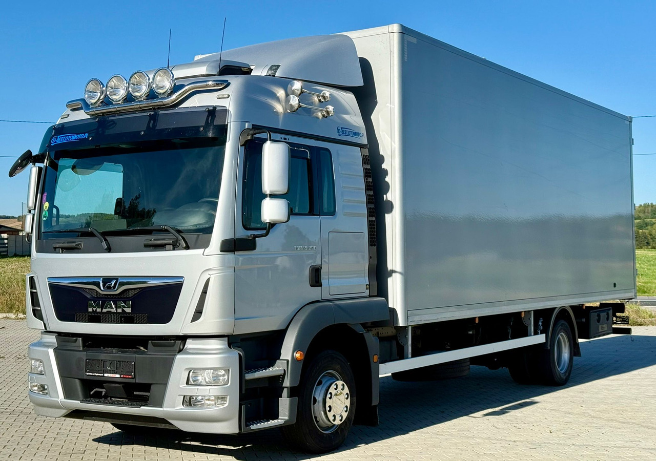 MAN TGM 15.290 / KONTENER / IZOTERMA / AUTOMAT / 7.5 M DŁUGOŚCI / 18 PALET / SYPIALKA / EURO 6 / 2020 ROK / 480 TYS KM / SPROWADZONY - Izotermni kamion: slika MAN TGM 15.290 / KONTENER / IZOTERMA / AUTOMAT / 7.5 M DŁUGOŚCI / 18 PALET / SYPIALKA / EURO 6 / 2020 ROK / 480 TYS KM / SPROWADZONY - Izotermni kamion MAN TGM 15.290 / KONTENER / IZOTERMA / AUTOMAT / 7.5 M DŁUGOŚCI / 18 PALET / SYPIALKA / EURO 6 / 2020 ROK / 480 TYS KM / SPROWADZONY - Izotermni kamion: slika MAN TGM 15.290 / KONTENER / IZOTERMA / AUTOMAT / 7.5 M DŁUGOŚCI / 18 PALET / SYPIALKA / EURO 6 / 2020 ROK / 480 TYS KM / SPROWADZONY - Izotermni kamion