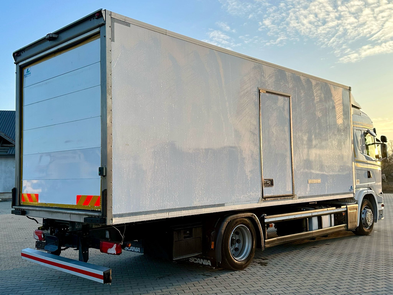 SCANIA G360 / IZOTERMA / 6.8 M DŁUGOŚCI / AUTOMAT / CAŁA NA PODUSZKACH / KLIMA POSTOJOWA / ELEKTRYCZNA ROLETA TYŁ / SYPIALKA - Izotermni kamion: slika SCANIA G360 / IZOTERMA / 6.8 M DŁUGOŚCI / AUTOMAT / CAŁA NA PODUSZKACH / KLIMA POSTOJOWA / ELEKTRYCZNA ROLETA TYŁ / SYPIALKA - Izotermni kamion SCANIA G360 / IZOTERMA / 6.8 M DŁUGOŚCI / AUTOMAT / CAŁA NA PODUSZKACH / KLIMA POSTOJOWA / ELEKTRYCZNA ROLETA TYŁ / SYPIALKA - Izotermni kamion: slika SCANIA G360 / IZOTERMA / 6.8 M DŁUGOŚCI / AUTOMAT / CAŁA NA PODUSZKACH / KLIMA POSTOJOWA / ELEKTRYCZNA ROLETA TYŁ / SYPIALKA - Izotermni kamion