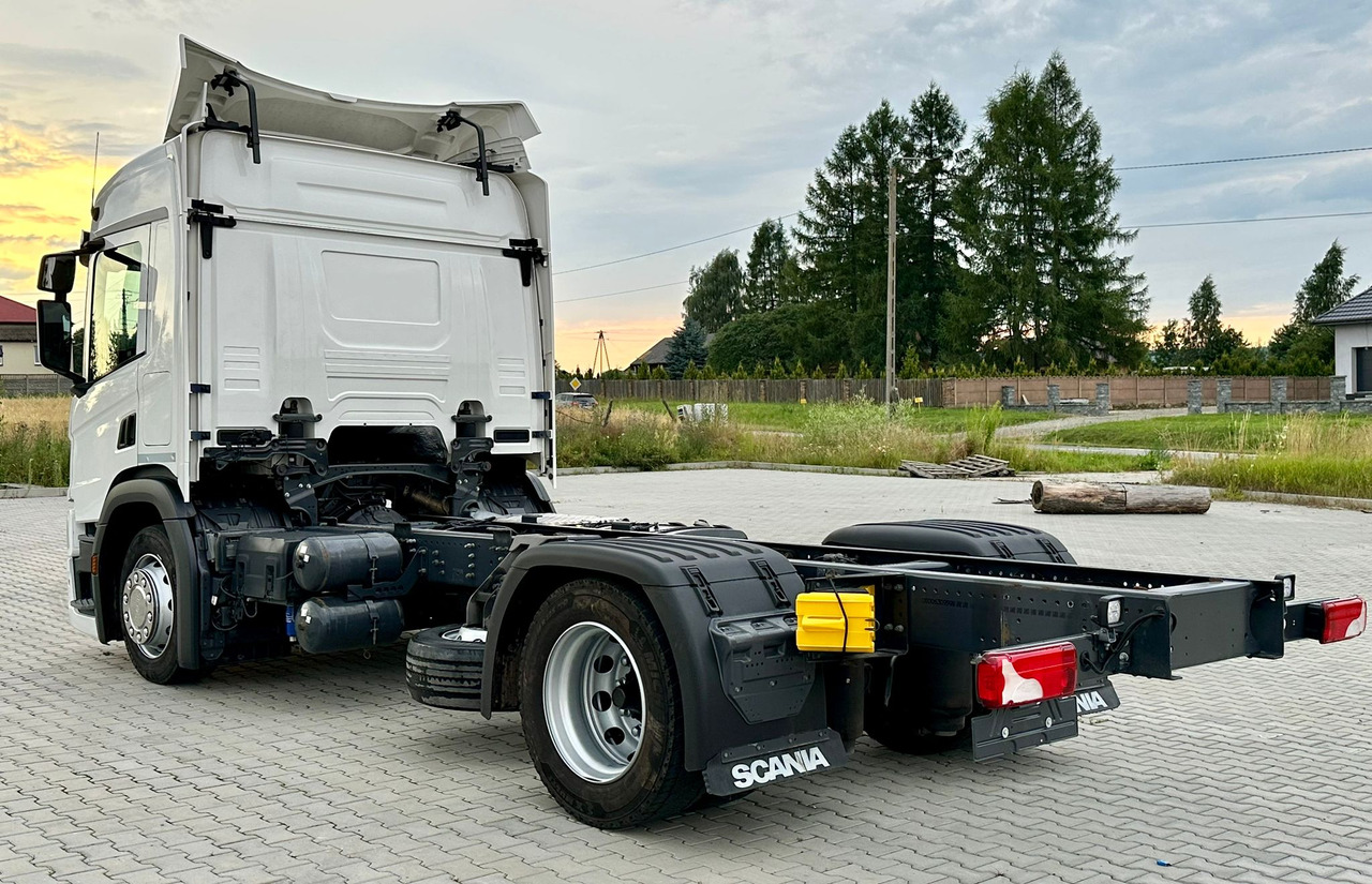 SCANIA P220 / RAMA DO ZABUDOWY / ROZSTAW OSI 3.90 M / SILNIK 6 / WYWROTKA / BECZKA / HAKOWIEC / UTRZYMANIE DRÓG / AUTOMAT / 2019 ROK / NISKI PRZEBIEG - Kamion-šasija: slika SCANIA P220 / RAMA DO ZABUDOWY / ROZSTAW OSI 3.90 M / SILNIK 6 / WYWROTKA / BECZKA / HAKOWIEC / UTRZYMANIE DRÓG / AUTOMAT / 2019 ROK / NISKI PRZEBIEG - Kamion-šasija SCANIA P220 / RAMA DO ZABUDOWY / ROZSTAW OSI 3.90 M / SILNIK 6 / WYWROTKA / BECZKA / HAKOWIEC / UTRZYMANIE DRÓG / AUTOMAT / 2019 ROK / NISKI PRZEBIEG - Kamion-šasija: slika SCANIA P220 / RAMA DO ZABUDOWY / ROZSTAW OSI 3.90 M / SILNIK 6 / WYWROTKA / BECZKA / HAKOWIEC / UTRZYMANIE DRÓG / AUTOMAT / 2019 ROK / NISKI PRZEBIEG - Kamion-šasija