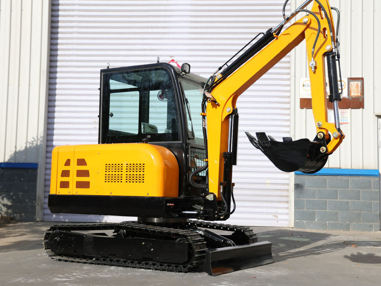 KUBOTA Diesel Mini excavator 3.5 Ton - Müller Machinery MB 35 - KSH - Mini bager: slika KUBOTA Diesel Mini excavator 3.5 Ton - Müller Machinery MB 35 - KSH - Mini bager KUBOTA Diesel Mini excavator 3.5 Ton - Müller Machinery MB 35 - KSH - Mini bager: slika KUBOTA Diesel Mini excavator 3.5 Ton - Müller Machinery MB 35 - KSH - Mini bager