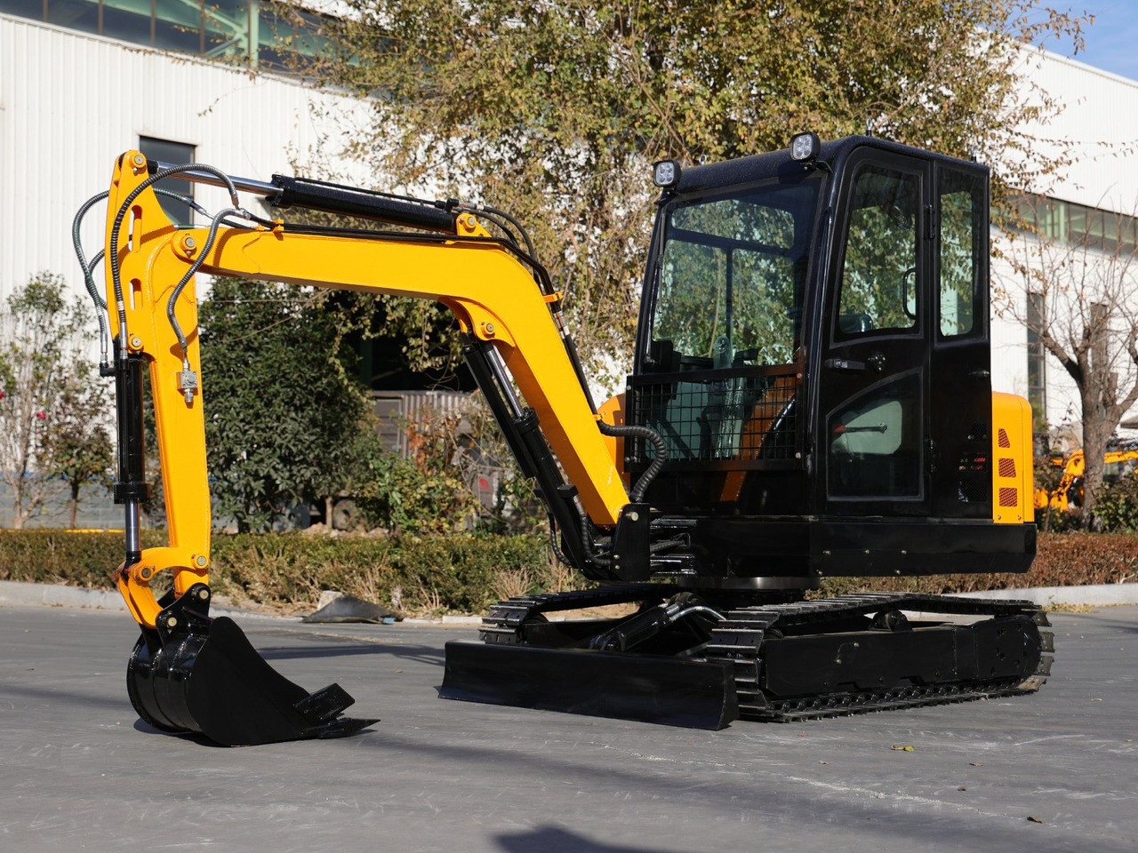 KUBOTA Diesel Mini excavator 3.5 Ton - Müller Machinery MB 35 - VKSH - Mini bager: slika KUBOTA Diesel Mini excavator 3.5 Ton - Müller Machinery MB 35 - VKSH - Mini bager KUBOTA Diesel Mini excavator 3.5 Ton - Müller Machinery MB 35 - VKSH - Mini bager: slika KUBOTA Diesel Mini excavator 3.5 Ton - Müller Machinery MB 35 - VKSH - Mini bager