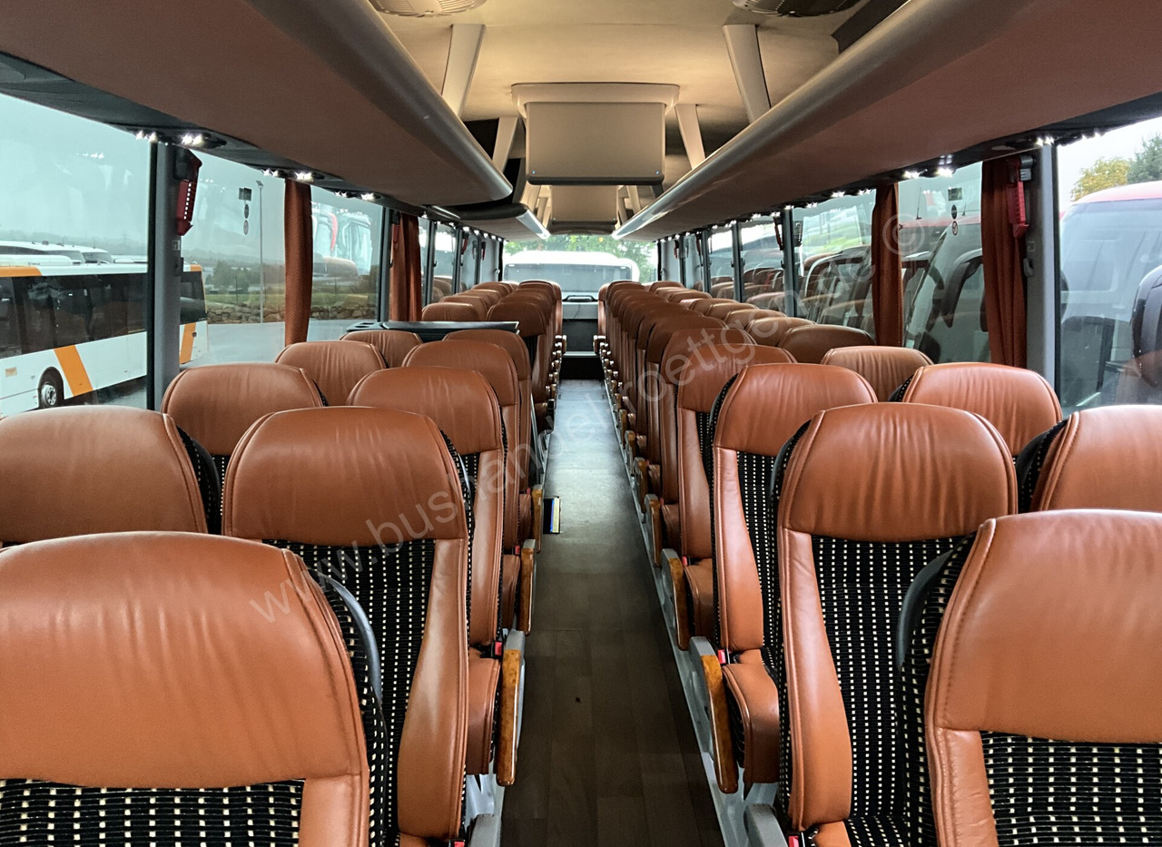 Turistički autobus MAN R09: slika Turistički autobus MAN R09