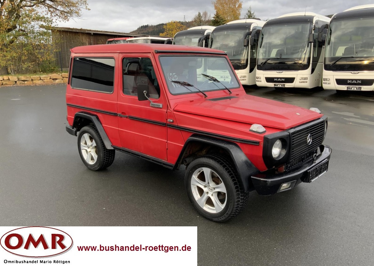 Mercedes-Benz G 300 - SUV: slika Mercedes-Benz G 300 - SUV Mercedes-Benz G 300 - SUV: slika Mercedes-Benz G 300 - SUV