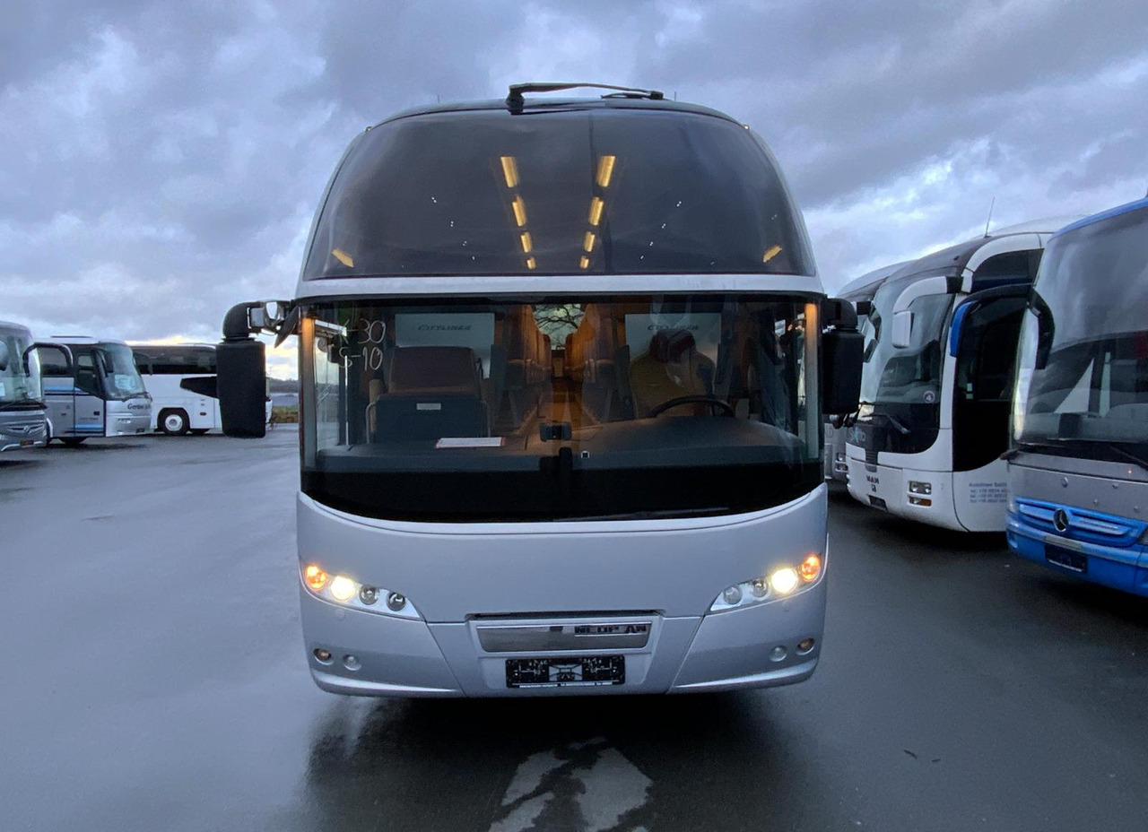 Turistički autobus Neoplan Cityliner: slika Turistički autobus Neoplan Cityliner
