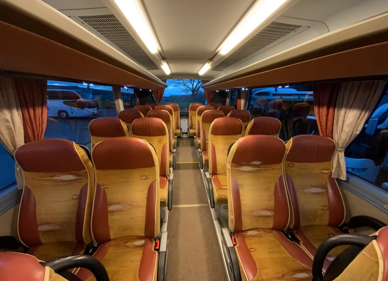 Turistički autobus Neoplan Cityliner: slika Turistički autobus Neoplan Cityliner