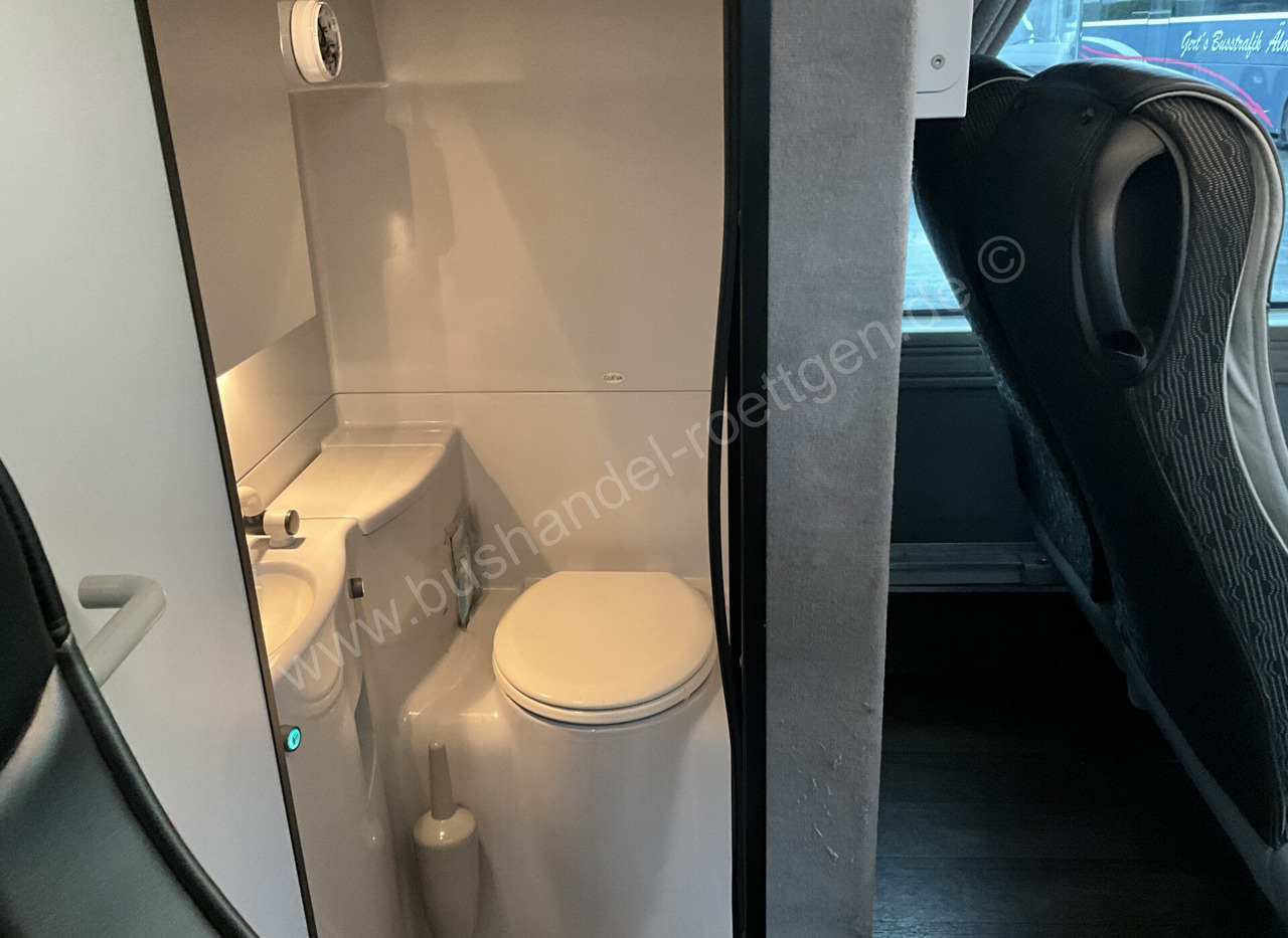 Autobus na kat Neoplan Skyliner L: slika Autobus na kat Neoplan Skyliner L