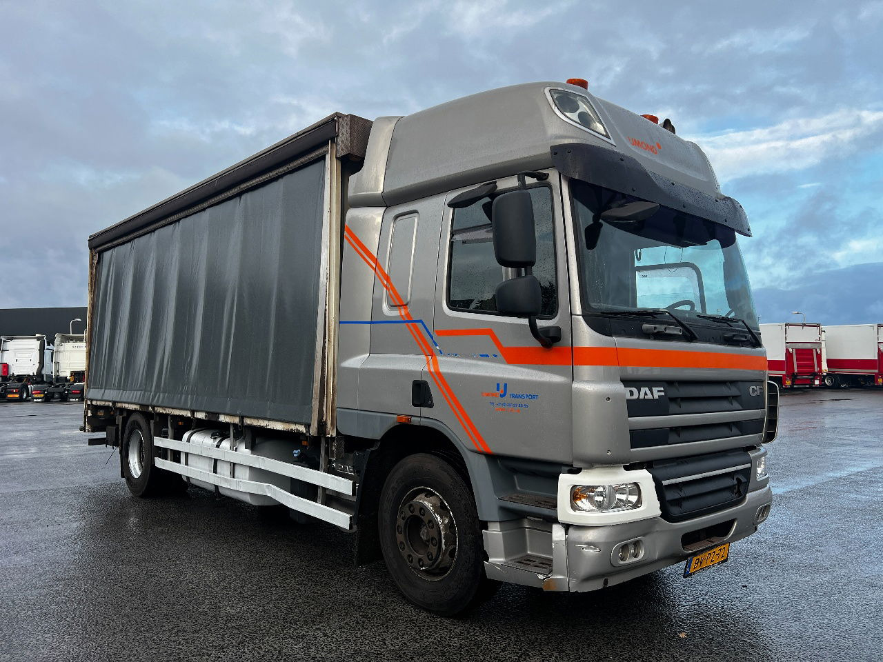 DAF CF 75.250 SC, Euro 5 - Kamion s ceradom: slika DAF CF 75.250 SC, Euro 5 - Kamion s ceradom DAF CF 75.250 SC, Euro 5 - Kamion s ceradom: slika DAF CF 75.250 SC, Euro 5 - Kamion s ceradom