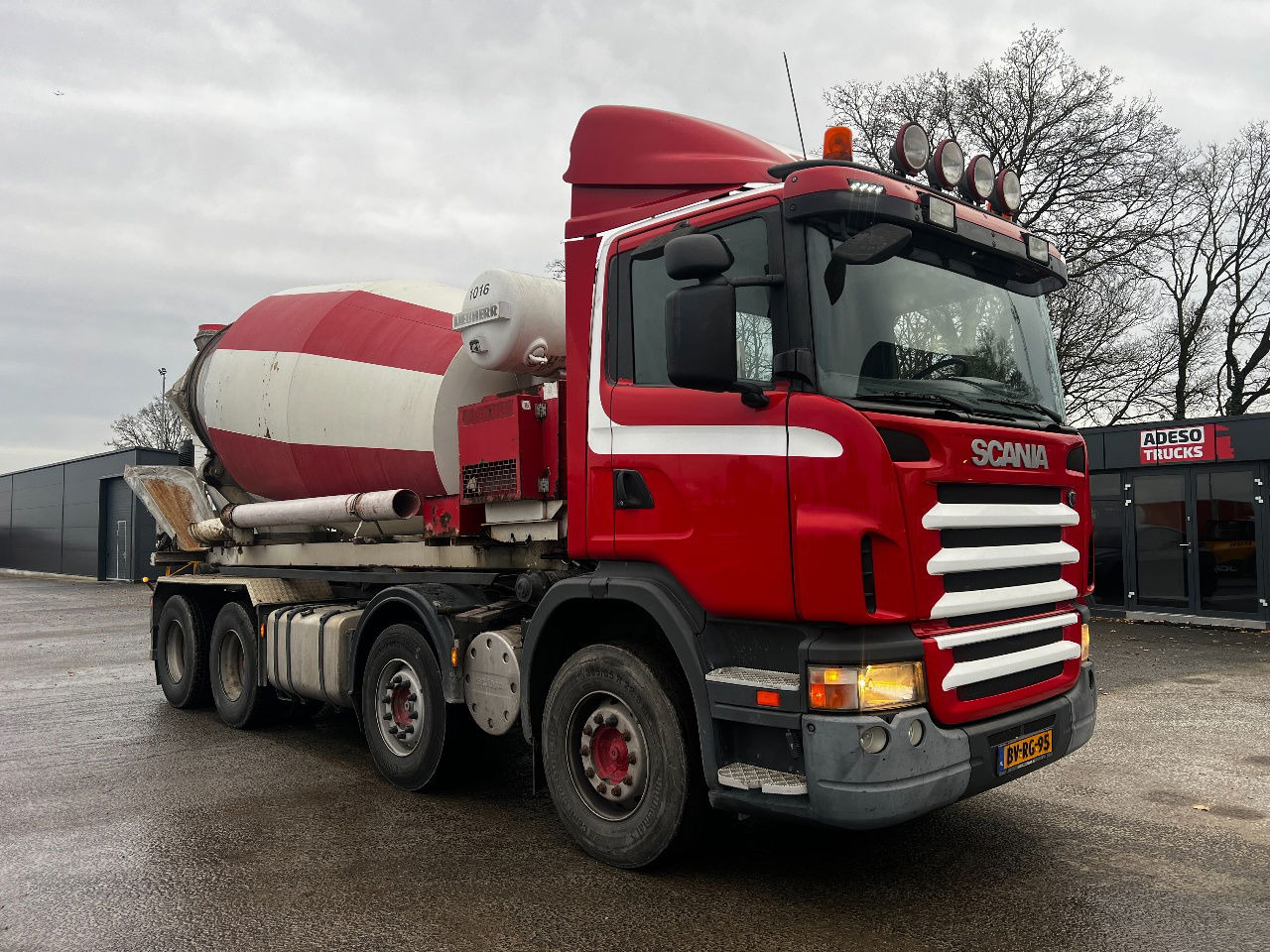 Scania G420 8x4 Liebherr 10m3 mixer met eigen motor - Automješalica: slika Scania G420 8x4 Liebherr 10m3 mixer met eigen motor - Automješalica Scania G420 8x4 Liebherr 10m3 mixer met eigen motor - Automješalica: slika Scania G420 8x4 Liebherr 10m3 mixer met eigen motor - Automješalica