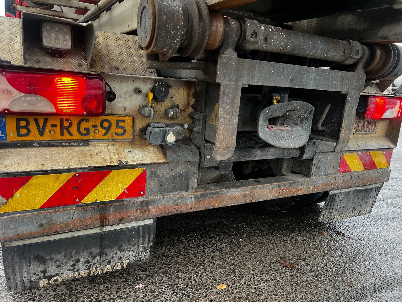 Scania G420 8x4 Liebherr 10m3 mixer met eigen motor - Automješalica: slika Scania G420 8x4 Liebherr 10m3 mixer met eigen motor - Automješalica Scania G420 8x4 Liebherr 10m3 mixer met eigen motor - Automješalica: slika Scania G420 8x4 Liebherr 10m3 mixer met eigen motor - Automješalica