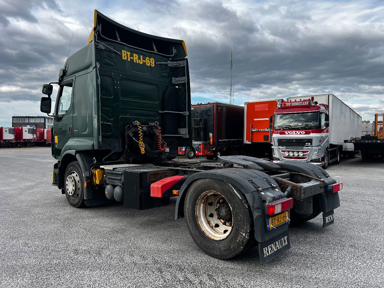 Renault Premium 410 Euro 5 - Tegljač: slika  Renault Premium 410 Euro 5 - Tegljač Renault Premium 410 Euro 5 - Tegljač: slika  Renault Premium 410 Euro 5 - Tegljač