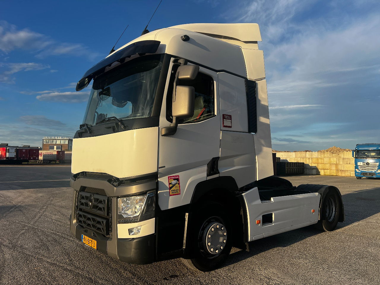 Renault T380 EUro 6, Full spoilers - Tegljač: slika Renault T380 EUro 6, Full spoilers - Tegljač Renault T380 EUro 6, Full spoilers - Tegljač: slika Renault T380 EUro 6, Full spoilers - Tegljač