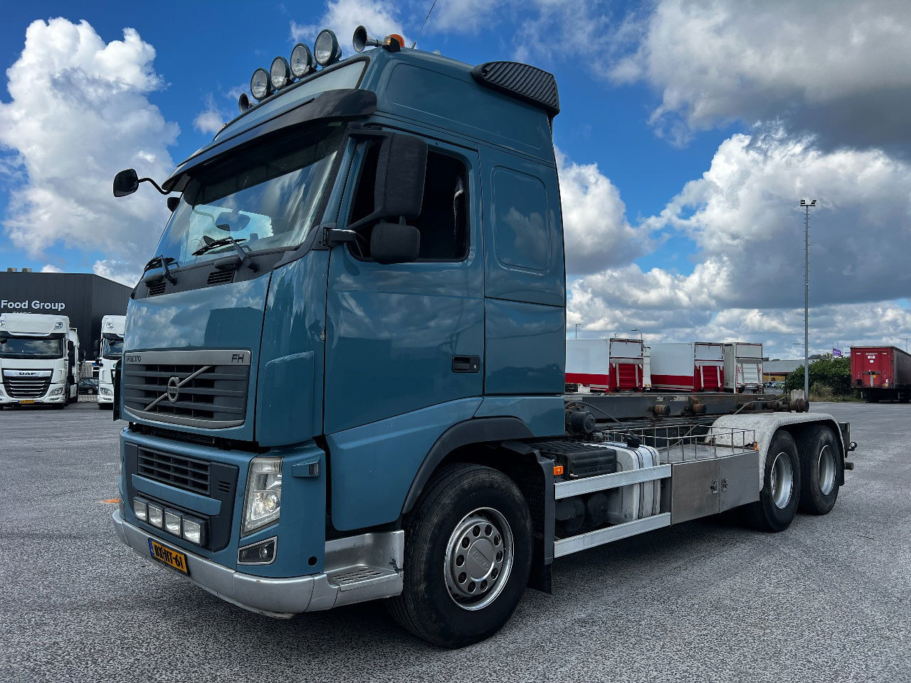 Volvo FH 460 Globe 6x2, NCH cable - Transporter kontejnera/ Kamion s izmjenjivim sanducima: slika Volvo FH 460 Globe 6x2, NCH cable - Transporter kontejnera/ Kamion s izmjenjivim sanducima Volvo FH 460 Globe 6x2, NCH cable - Transporter kontejnera/ Kamion s izmjenjivim sanducima: slika Volvo FH 460 Globe 6x2, NCH cable - Transporter kontejnera/ Kamion s izmjenjivim sanducima