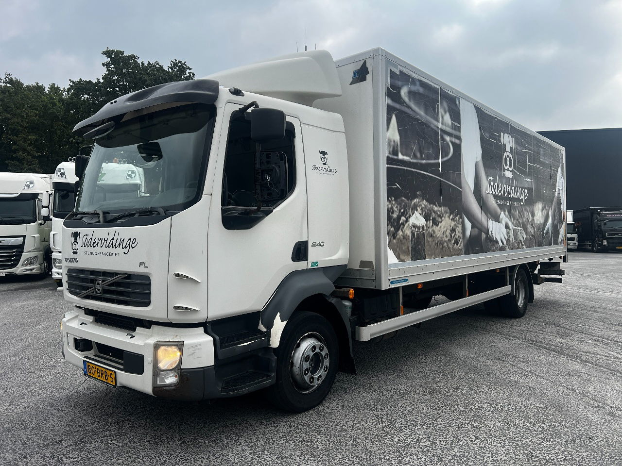 Volvo FL 12.240 Euro 5, NL truck - Kamion sandučar: slika Volvo FL 12.240 Euro 5, NL truck - Kamion sandučar Volvo FL 12.240 Euro 5, NL truck - Kamion sandučar: slika Volvo FL 12.240 Euro 5, NL truck - Kamion sandučar