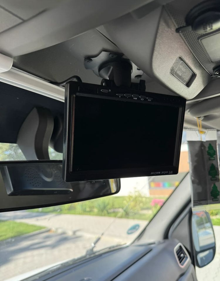 Dostavno vozilo s ceradom Renault Master: slika Dostavno vozilo s ceradom Renault Master