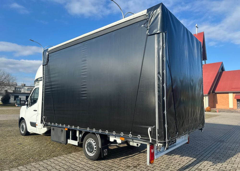 Dostavno vozilo s ceradom Renault Master: slika Dostavno vozilo s ceradom Renault Master