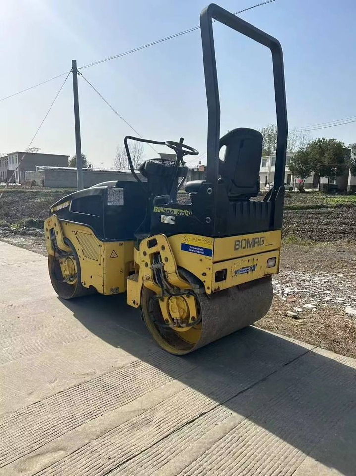 Bomag BW 100 AD - Cestovni valjak: slika Bomag BW 100 AD - Cestovni valjak Bomag BW 100 AD - Cestovni valjak: slika Bomag BW 100 AD - Cestovni valjak