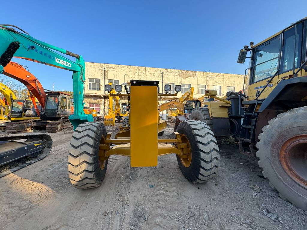 CAT 140 H - Grejder: slika CAT 140 H - Grejder CAT 140 H - Grejder: slika CAT 140 H - Grejder