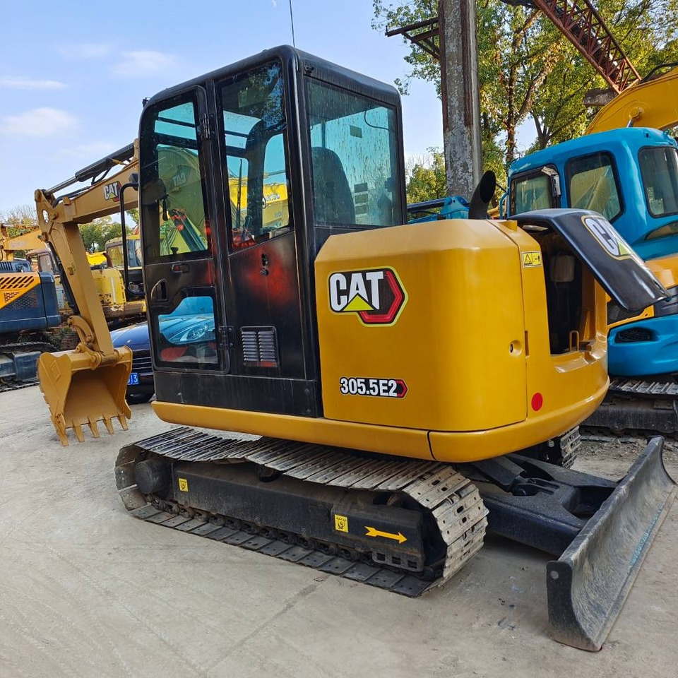 CAT 305.5 E - Mini bager: slika  CAT 305.5 E - Mini bager CAT 305.5 E - Mini bager: slika  CAT 305.5 E - Mini bager